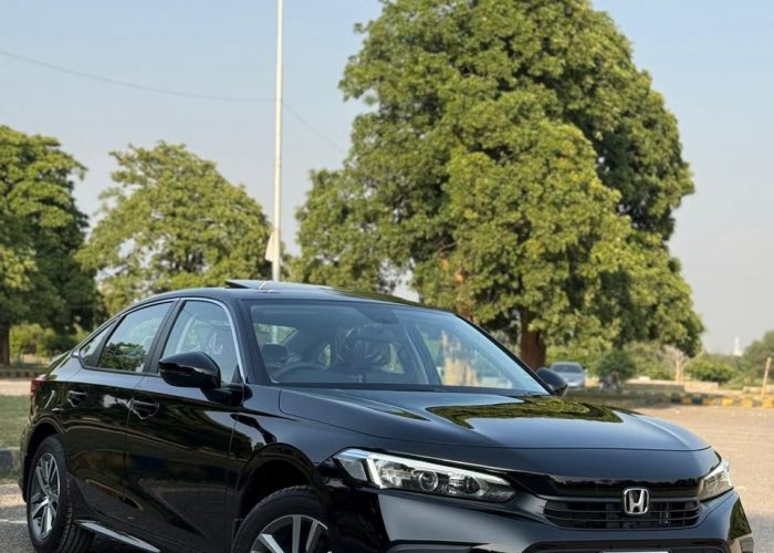 Honda Civic for Rent in Bahria Town Lahore