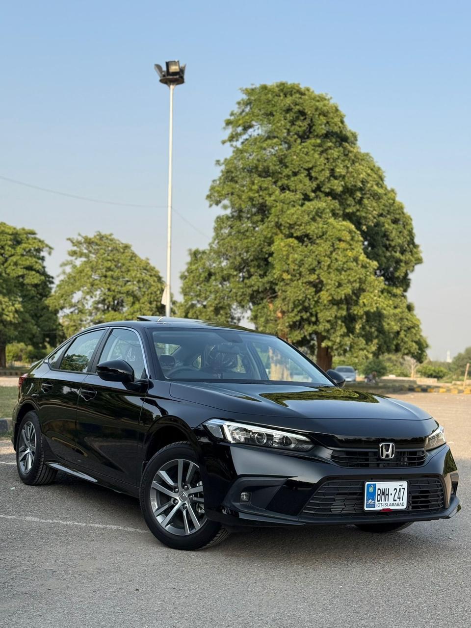Honda Civic for Rent in Bahria Town Lahore