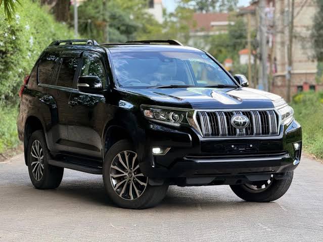 Toyota Prado for Rent in Bahria Town Lahore
